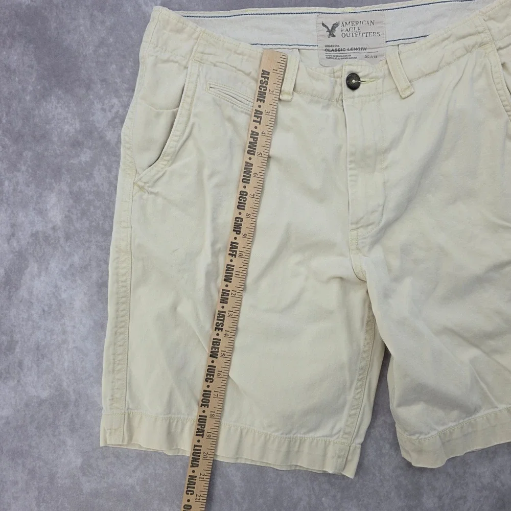 American Eagle Outfitters Chino Shorts Mens 38W Classic Length Cream Fits 40W